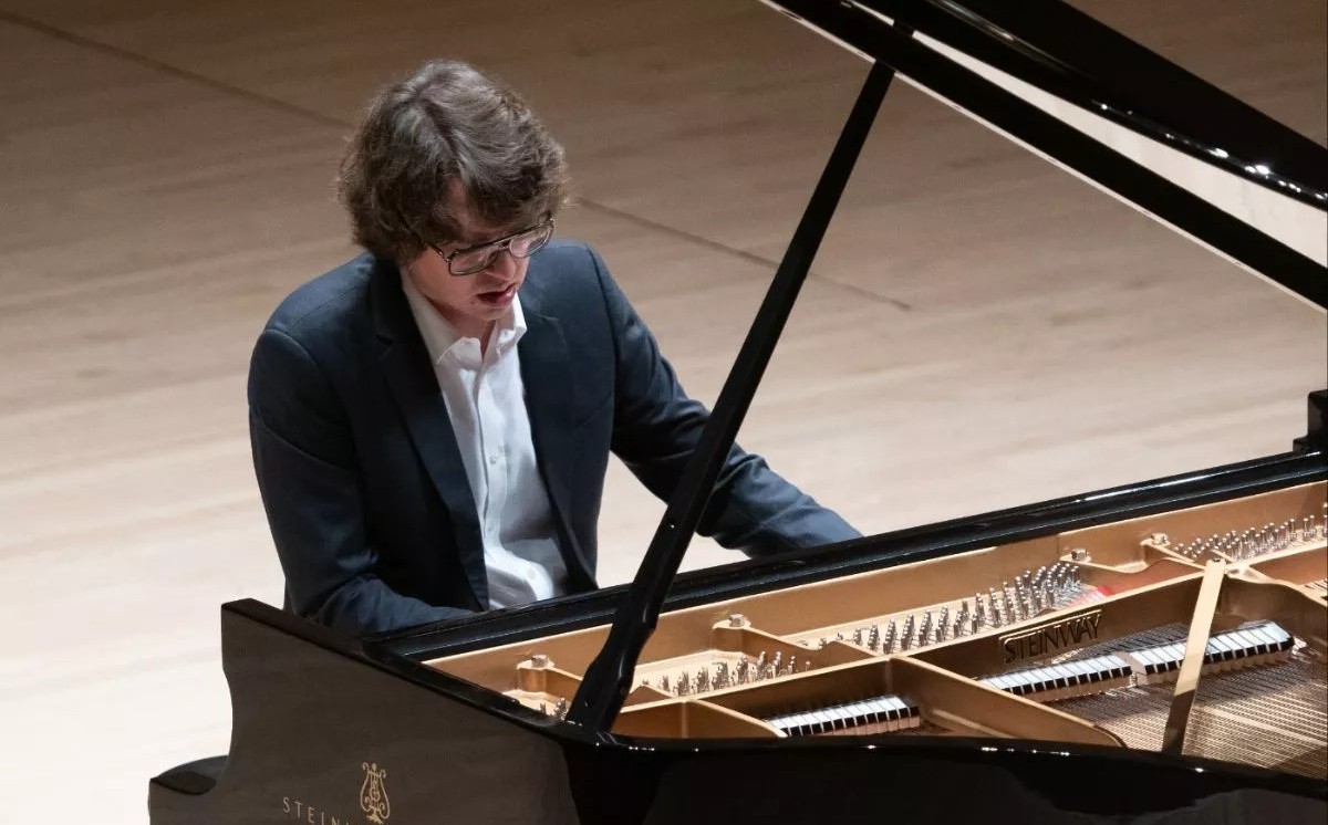 Lucas Debargue makes a distinguished solo recital debut at Carnegie Hall